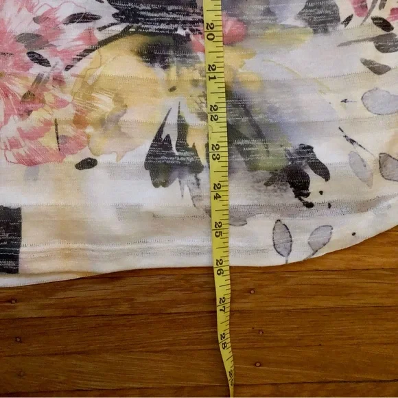 Christopher & Banks Abstract Floral Blouse 3/4 Length Sleeves built in tank top - Picture 7 of 10